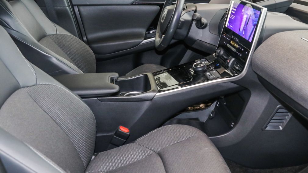Toyota BZ4X XLE 2023 d&rsquo;occasion à vendre - 12