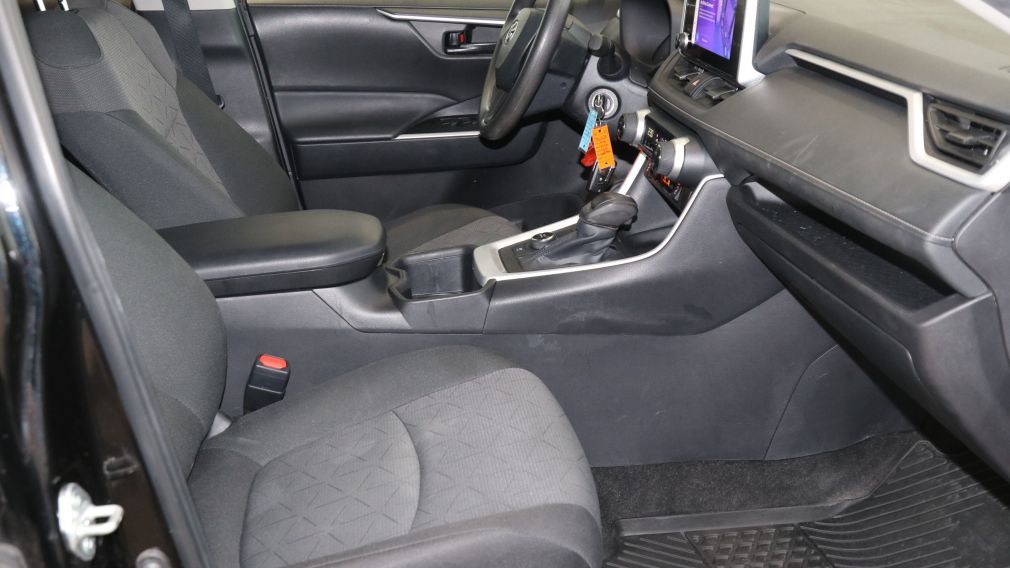 Toyota Rav 4 Hybrid LE 2024 d&rsquo;occasion à vendre - 11