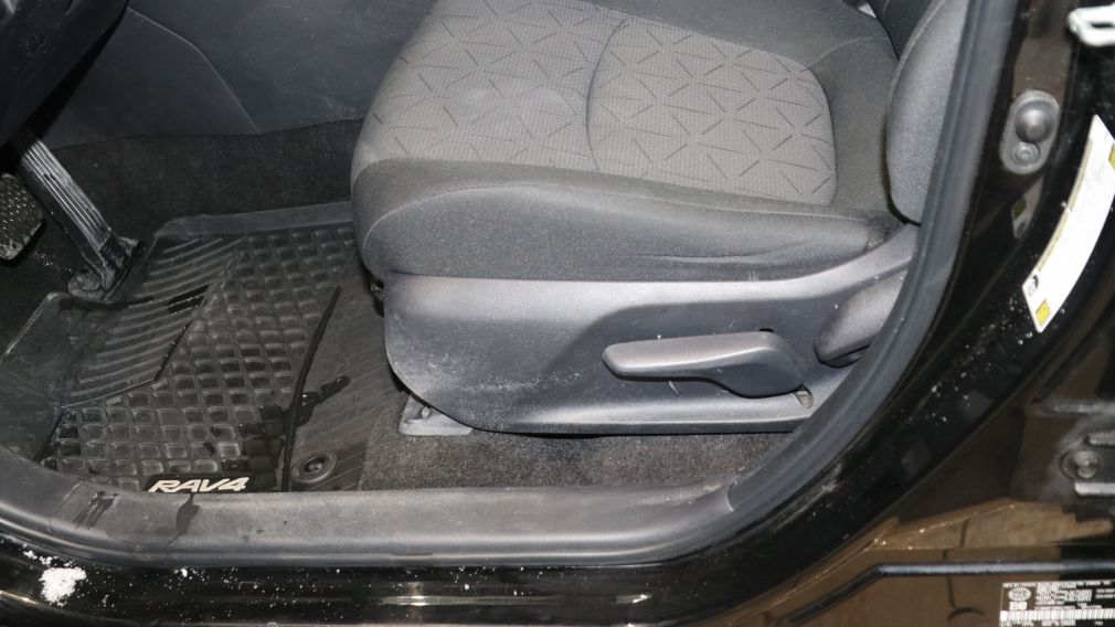 Toyota Rav 4 Hybrid LE 2024 d&rsquo;occasion à vendre - 14