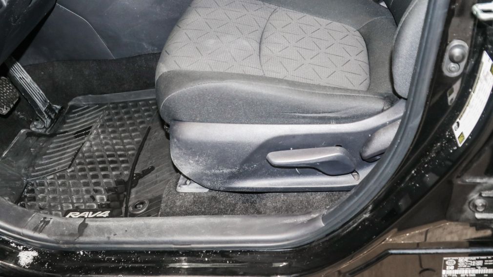 Toyota Rav 4 Hybrid LE 2024 d&rsquo;occasion à vendre - 14
