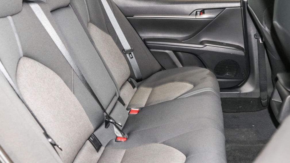 Toyota Camry Hybrid LE 2023 d&rsquo;occasion à vendre - 31