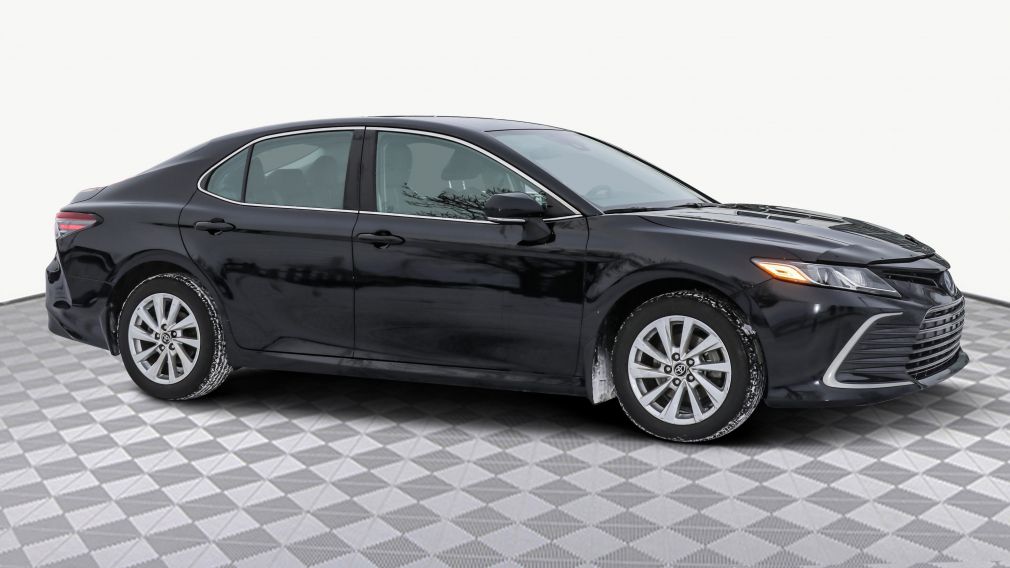 Toyota Camry Hybrid LE