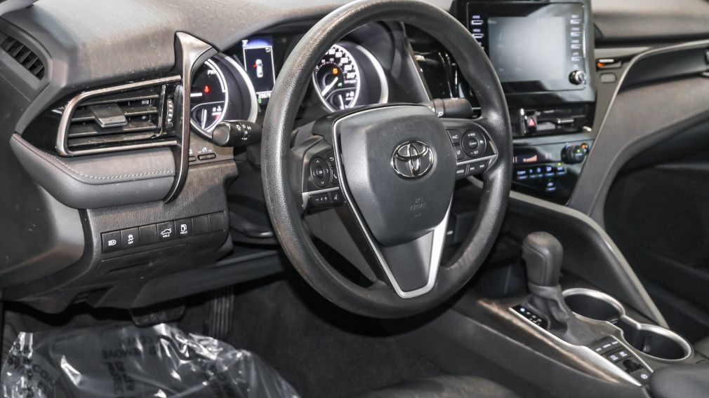 Toyota Camry Hybrid LE 2023 d&rsquo;occasion à vendre - 12