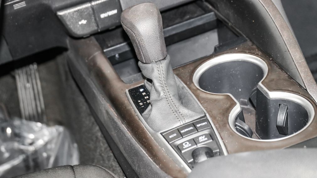 Toyota Camry Hybrid LE 2023 d&rsquo;occasion à vendre - 15