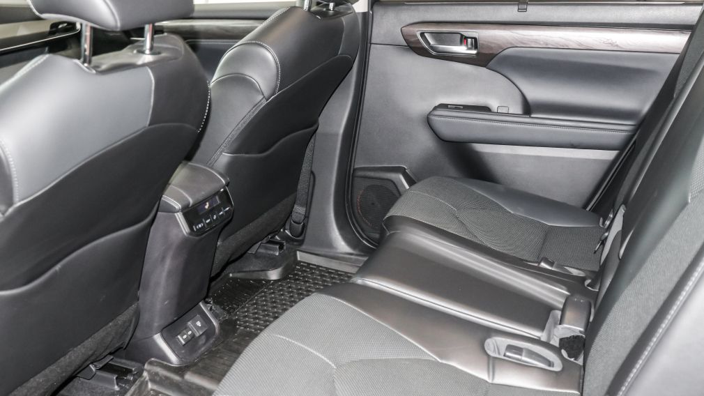 Toyota Highlander Limited 2022 d&rsquo;occasion à vendre - 31