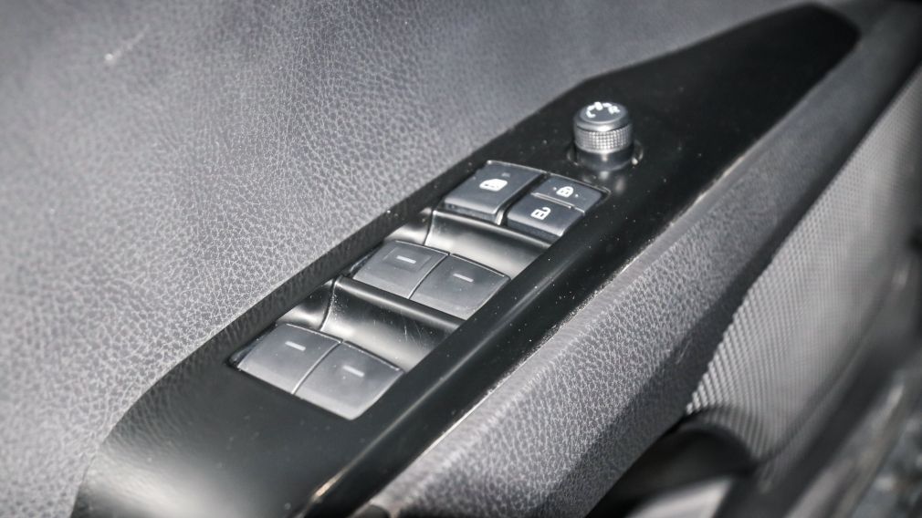 Toyota Camry SE Upgrade 2025 d&rsquo;occasion à vendre - 14