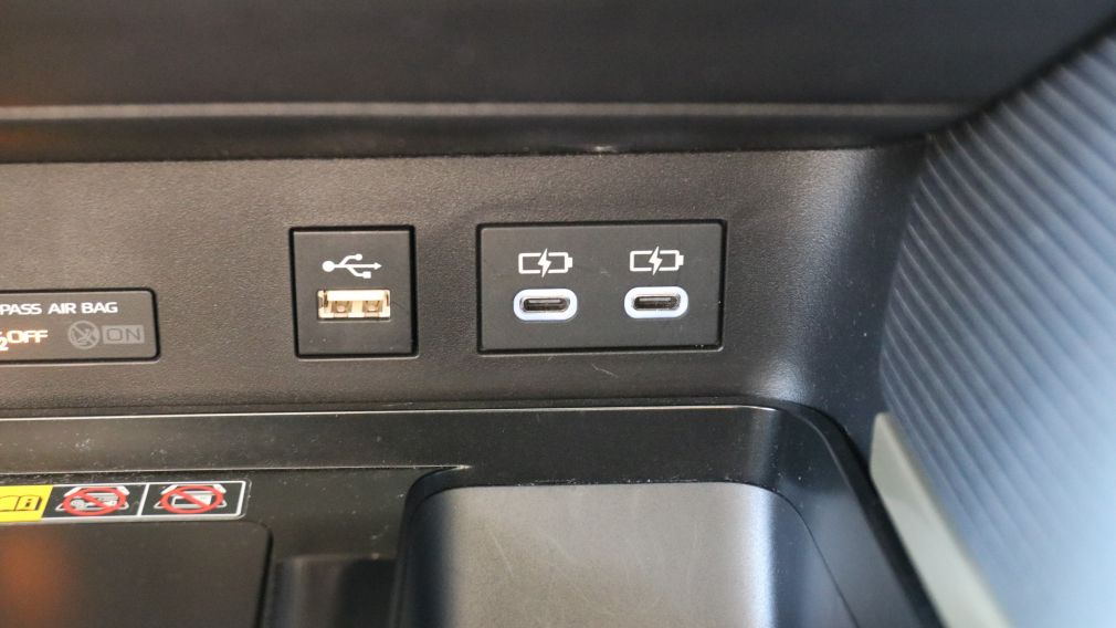 Toyota Camry SE Upgrade 2025 d&rsquo;occasion à vendre - 42