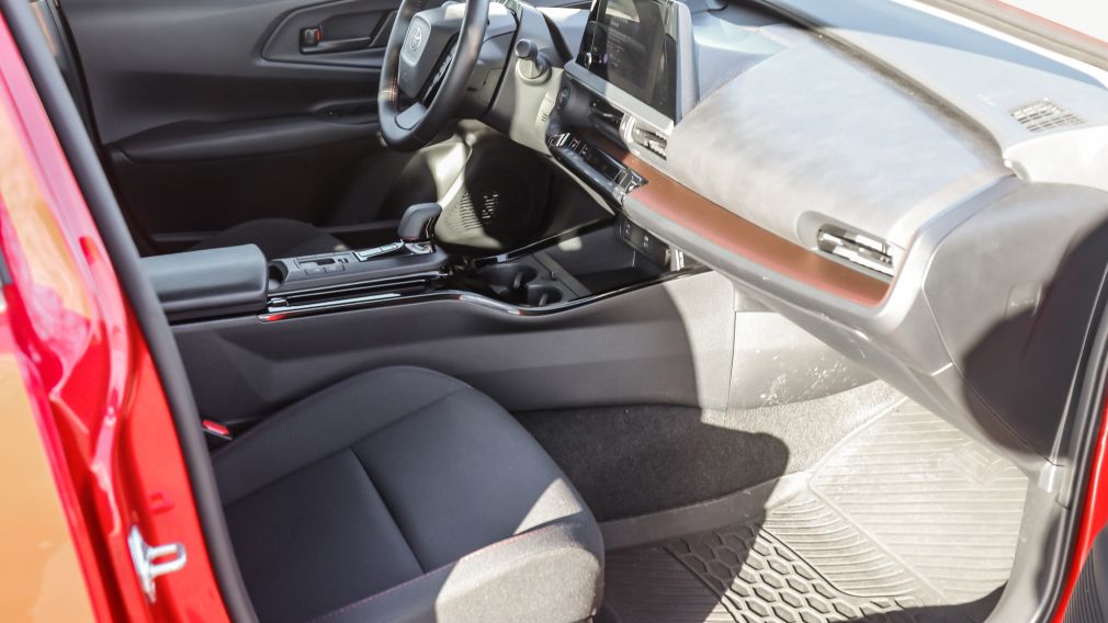 Toyota Prius SE 2025 d&rsquo;occasion à vendre - 10