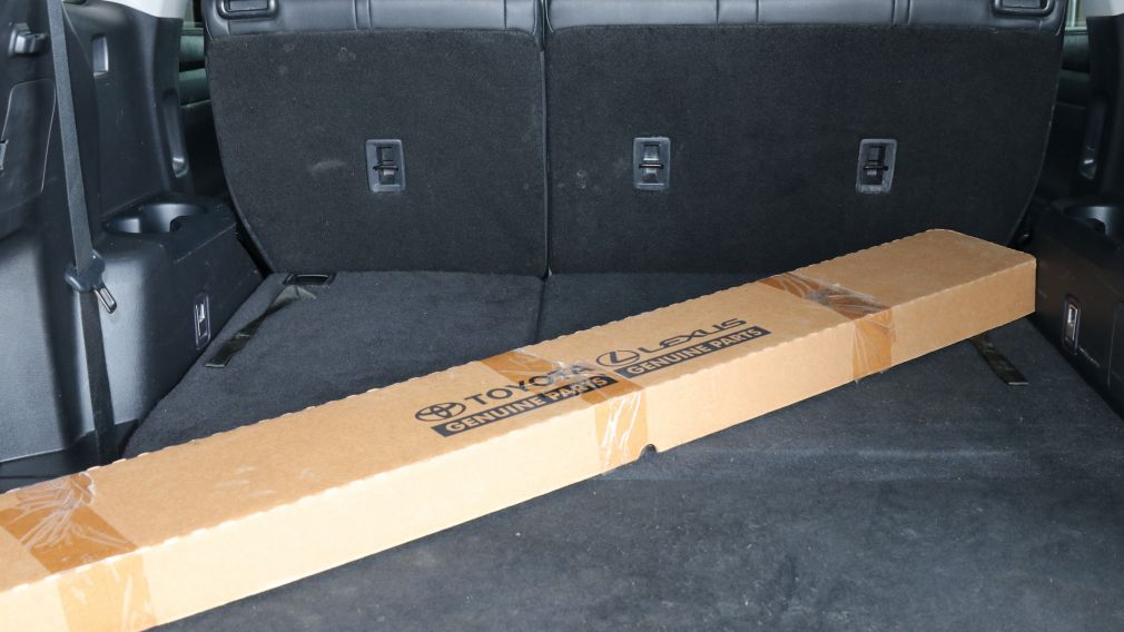 Toyota Highlander XLE 2023 d&rsquo;occasion à vendre - 28