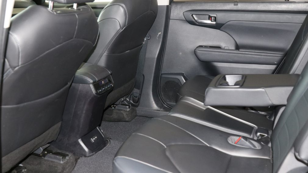 Toyota Highlander XLE 2023 d&rsquo;occasion à vendre - 26
