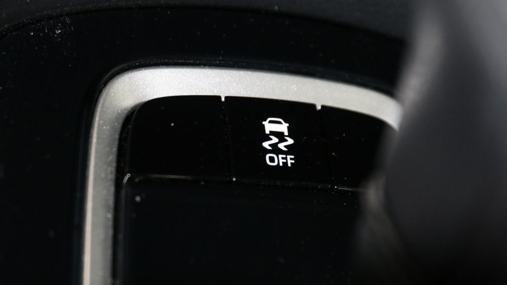 Toyota Corolla LE 2023 d&rsquo;occasion à vendre - 26