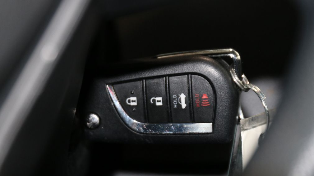 Toyota Corolla LE 2023 d&rsquo;occasion à vendre - 24