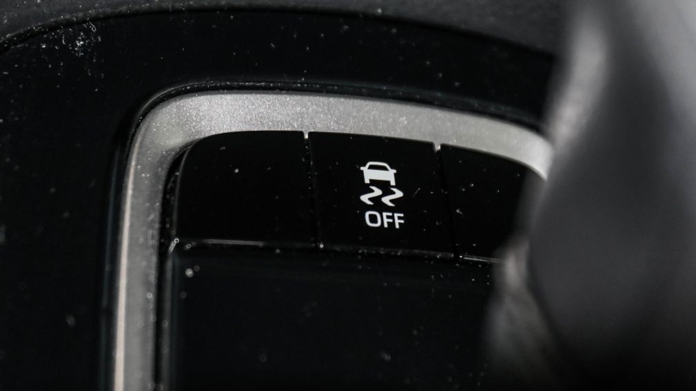 Toyota Corolla LE 2023 d&rsquo;occasion à vendre - 26