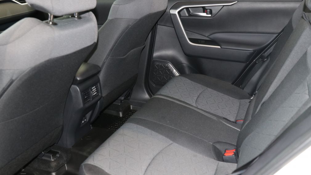 Toyota Rav 4 XLE 2025 d&rsquo;occasion à vendre - 29