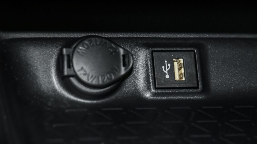 Toyota Rav 4 XLE 2025 d&rsquo;occasion à vendre - 24