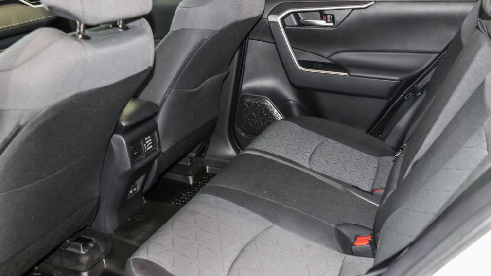 Toyota Rav 4 XLE 2025 d&rsquo;occasion à vendre - 29