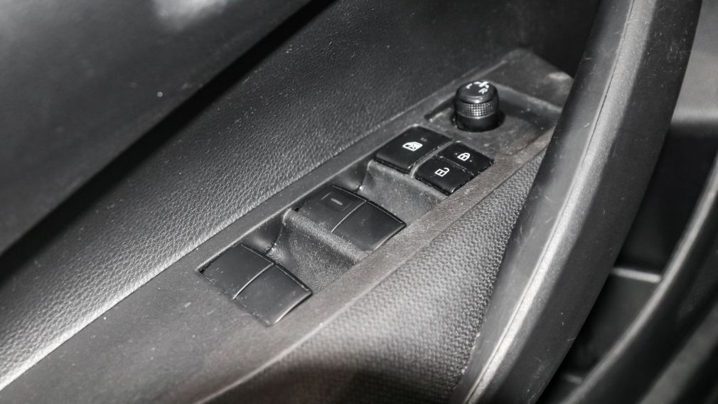 Toyota Corolla LE 2021 d&rsquo;occasion à vendre - 14