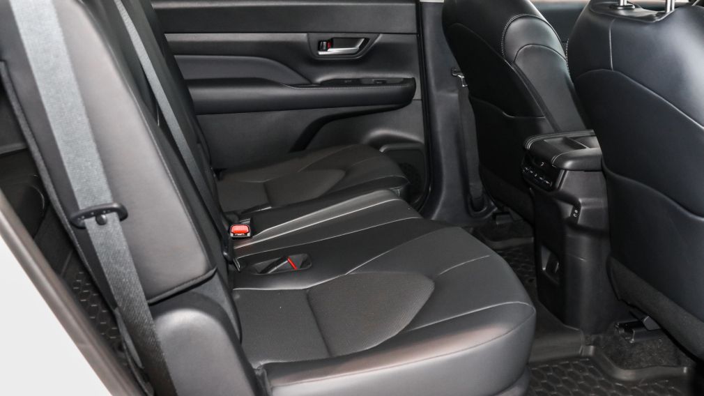 Toyota Grand Highlander XLE 2024 d&rsquo;occasion à vendre - 28