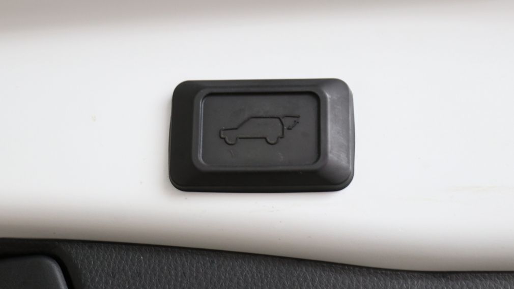 Toyota RAV4 Prime XSE 2023 d&rsquo;occasion à vendre - 30