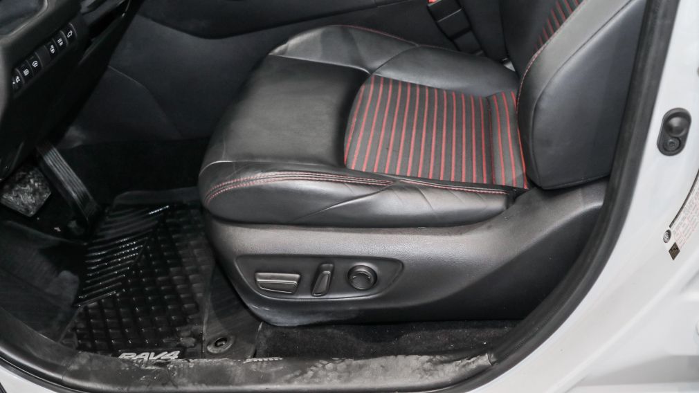 Toyota RAV4 Prime XSE 2023 d&rsquo;occasion à vendre - 13