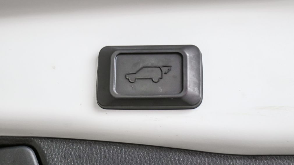 Toyota RAV4 Prime XSE 2023 d&rsquo;occasion à vendre - 30