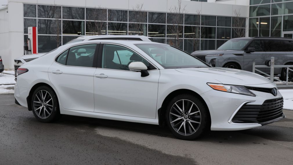 Toyota Camry Hybrid XLE