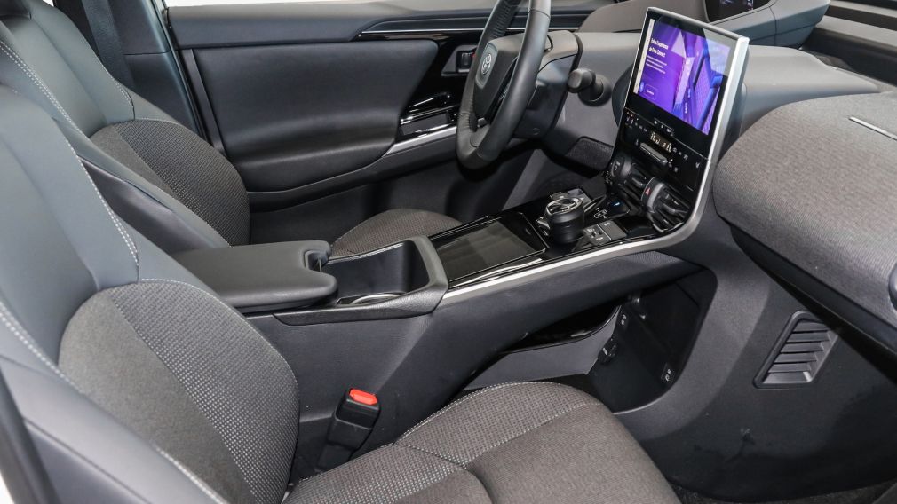 Toyota BZ4X XLE 2025 d&rsquo;occasion à vendre - 11