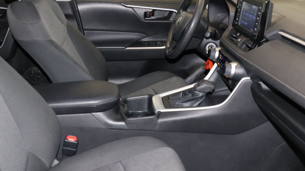 Toyota Rav 4 LE 2022 d&rsquo;occasion à vendre - 11
