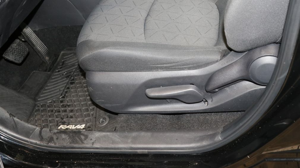 Toyota Rav 4 LE 2022 d&rsquo;occasion à vendre - 13