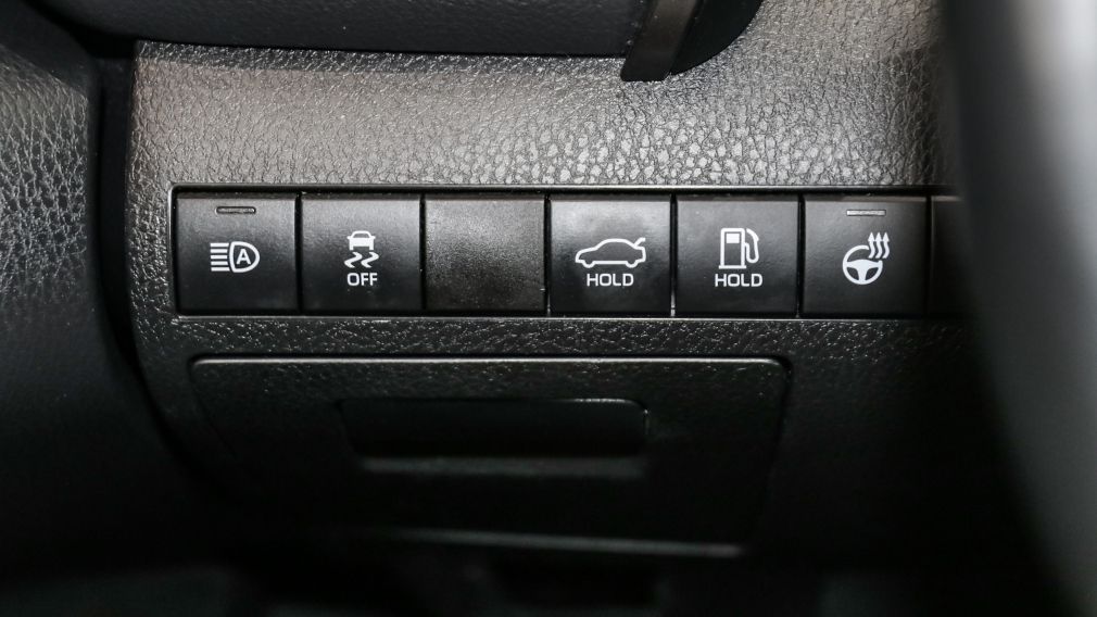 Toyota Camry Hybrid SE 2024 d&rsquo;occasion à vendre - 15