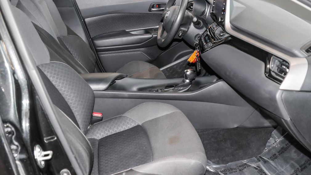 Toyota C-HR LE 2021 d&rsquo;occasion à vendre - 10