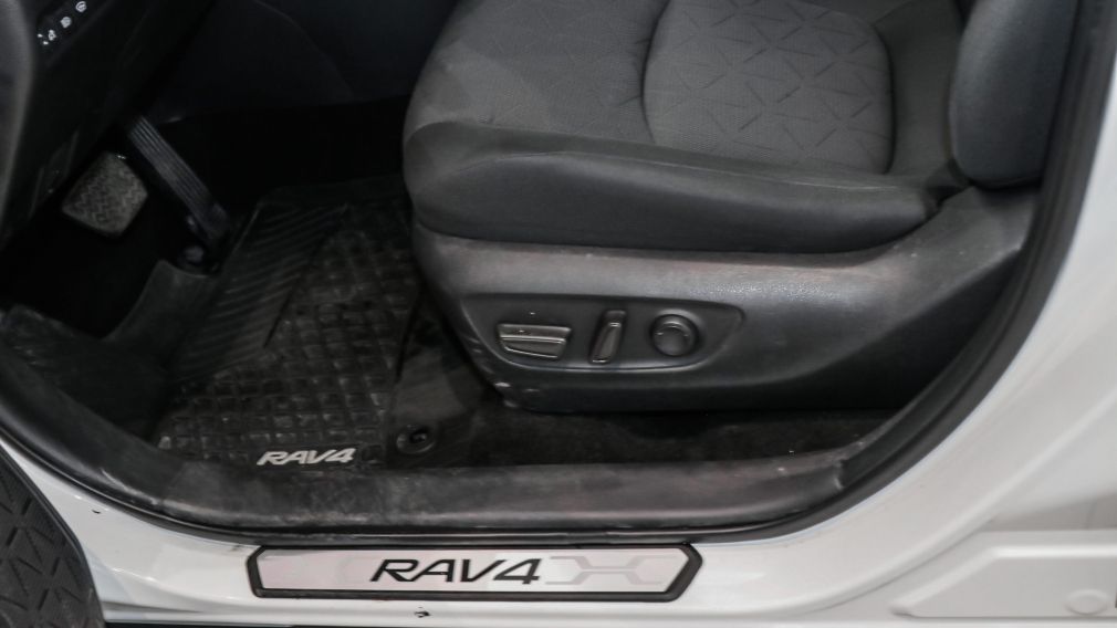 Toyota Rav 4 XLE 2024 d&rsquo;occasion à vendre - 13
