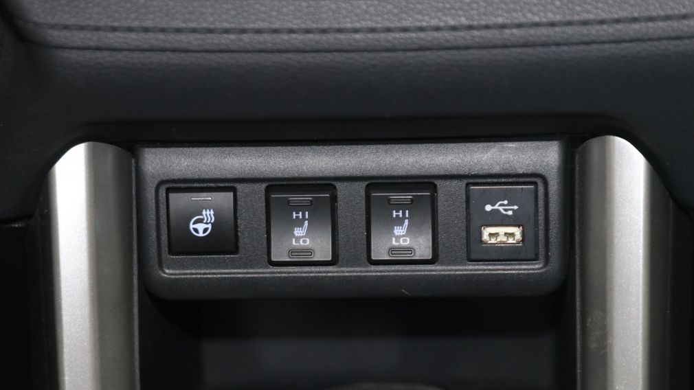 Toyota Corolla XLE 2022 d&rsquo;occasion à vendre - 24