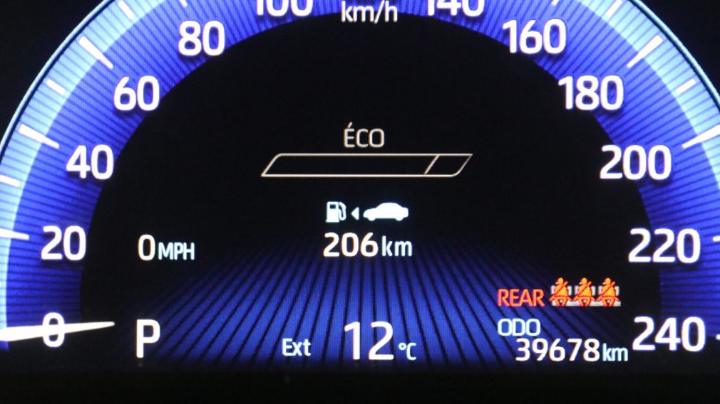 Toyota Corolla XLE 2022 d&rsquo;occasion à vendre - 17