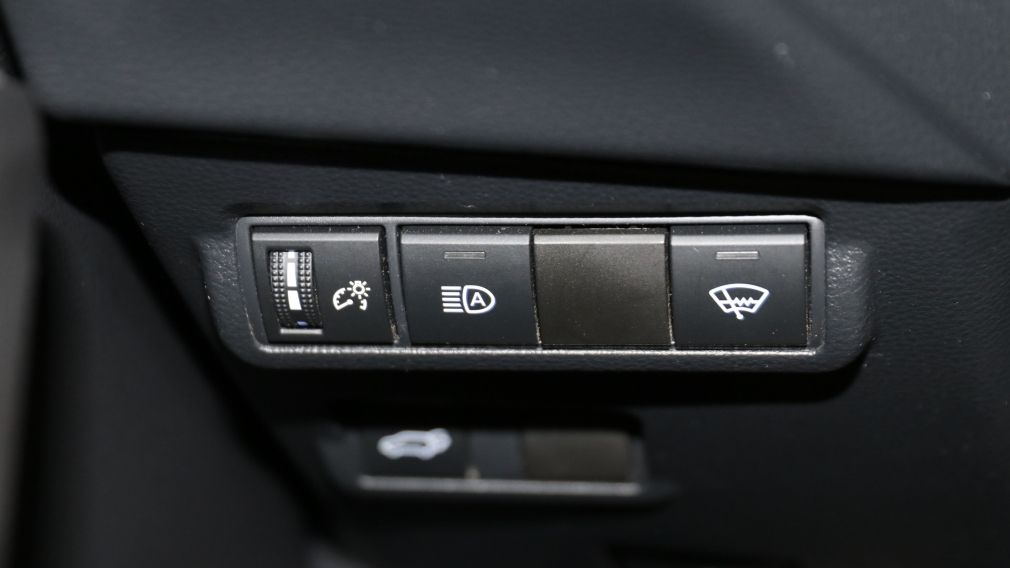 Toyota Corolla XLE 2022 d&rsquo;occasion à vendre - 15