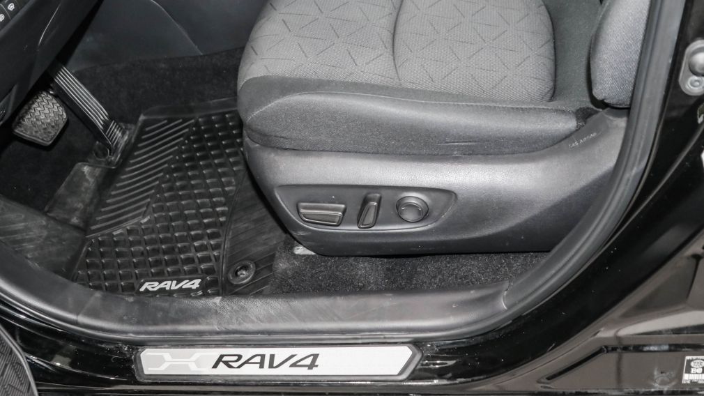 Toyota Rav 4 XLE 2024 d&rsquo;occasion à vendre - 13