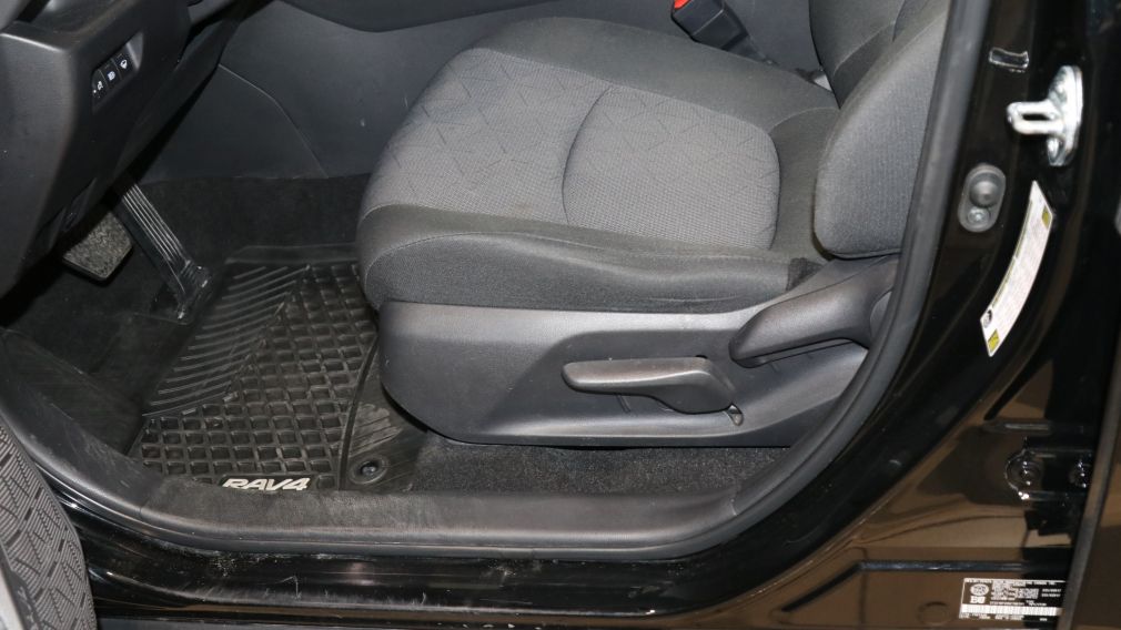 Toyota Rav 4 LE 2022 d&rsquo;occasion à vendre - 13