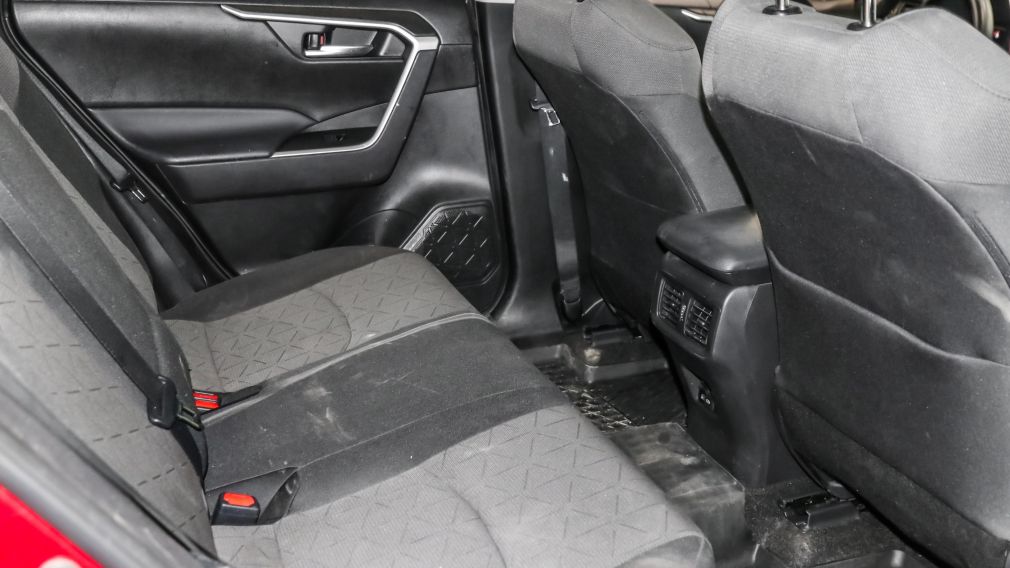 Toyota Rav 4 XLE 2023 d&rsquo;occasion à vendre - 29