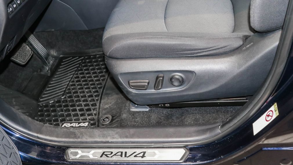 Toyota Rav 4 XLE 2019 d&rsquo;occasion à vendre - 19