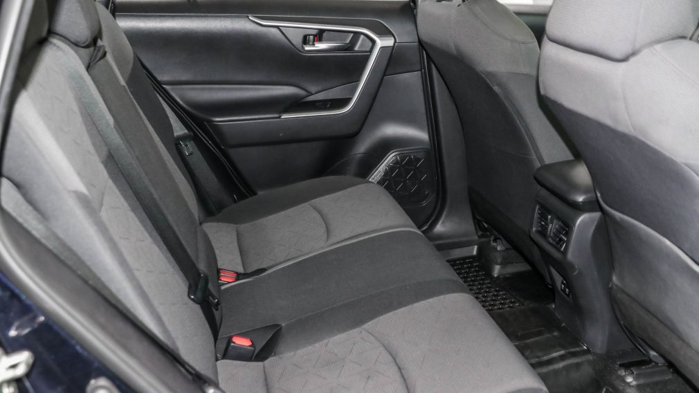 Toyota Rav 4 XLE 2019 d&rsquo;occasion à vendre - 29