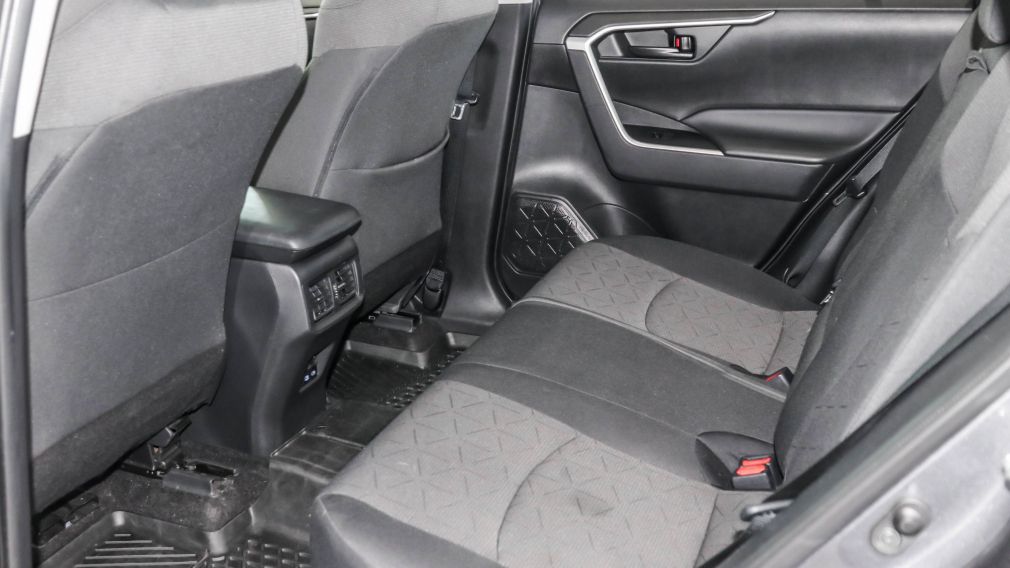 Toyota Rav 4 LE 2022 d&rsquo;occasion à vendre - 27