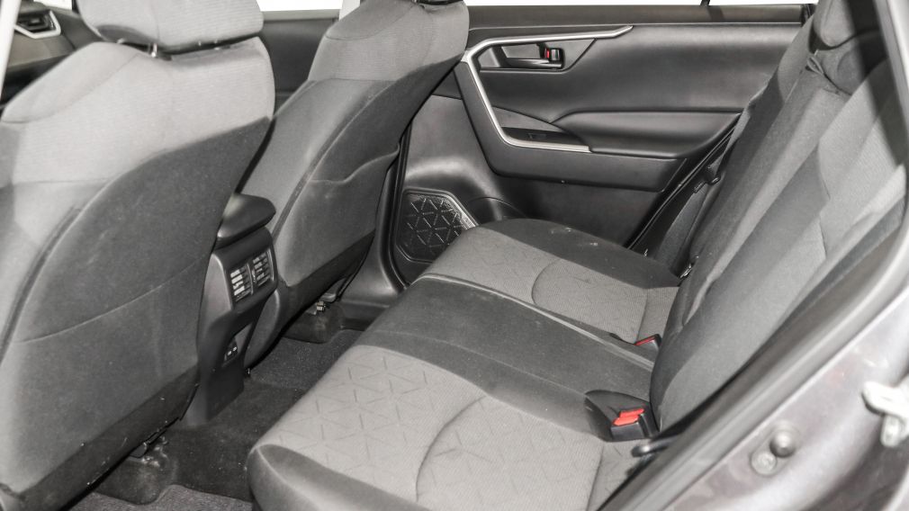 Toyota Rav 4 Hybrid LE 2022 d&rsquo;occasion à vendre - 28