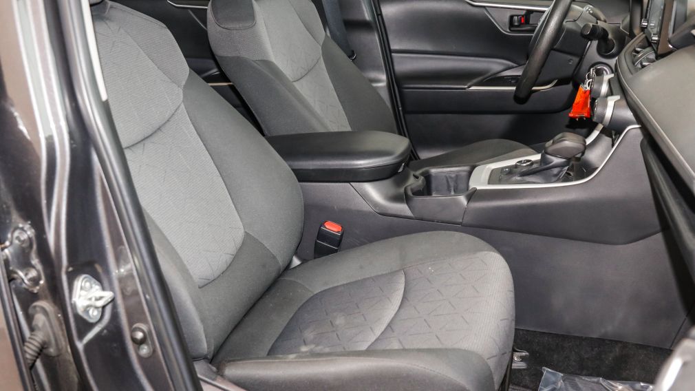 Toyota Rav 4 Hybrid LE 2022 d&rsquo;occasion à vendre - 10