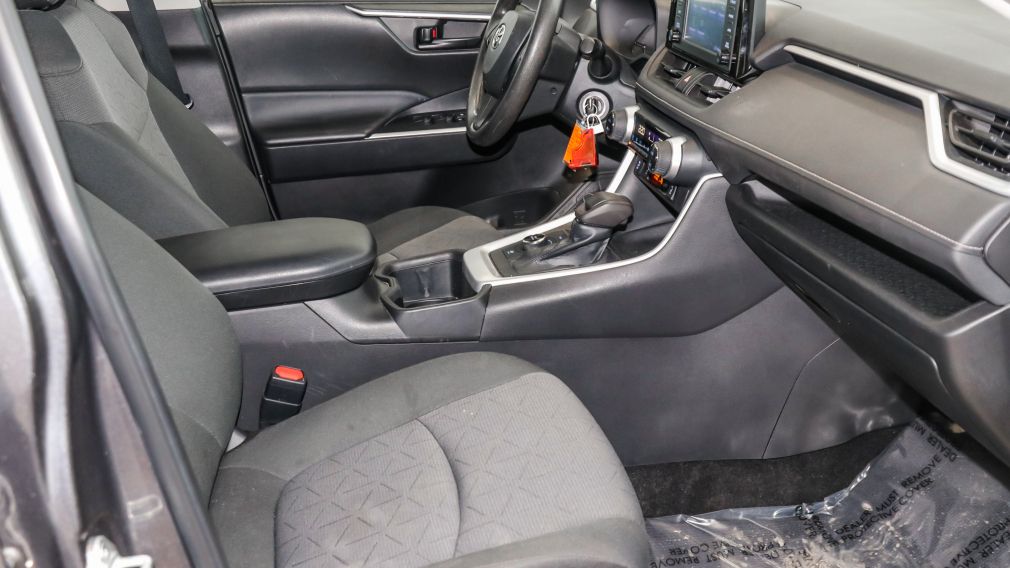 Toyota Rav 4 Hybrid LE 2022 d&rsquo;occasion à vendre - 11