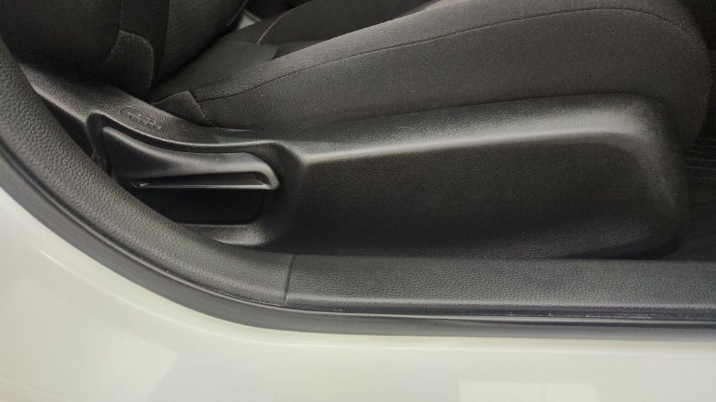 Honda Civic LX 2022 d&rsquo;occasion à vendre - 34