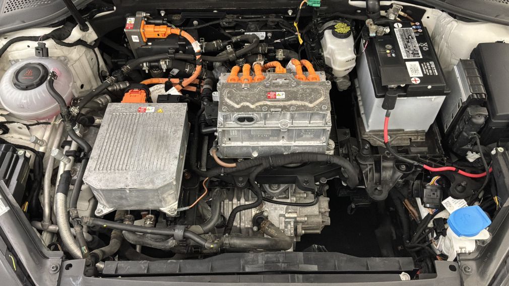 Volkswagen e-Golf Comfortline 2020 d&rsquo;occasion à vendre - 11