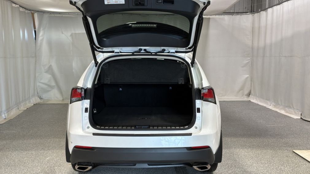 Lexus NX 200T AWD 4dr 2017 d&rsquo;occasion à vendre - 12