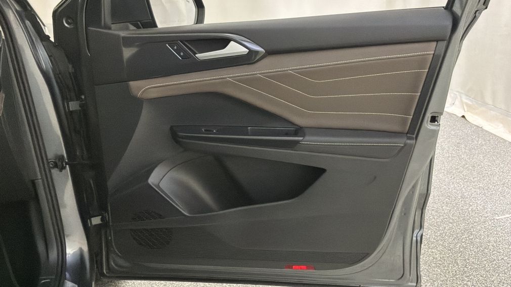 Volkswagen Taos Highline 2024 d&rsquo;occasion à vendre - 32