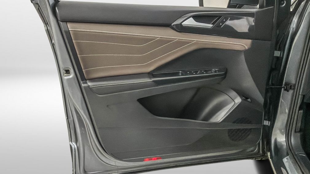 Volkswagen Taos Highline 2024 d&rsquo;occasion à vendre - 24