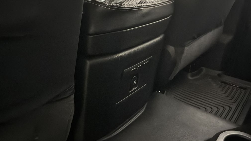 Ram 1500 SLT 2023 d&rsquo;occasion à vendre - 24